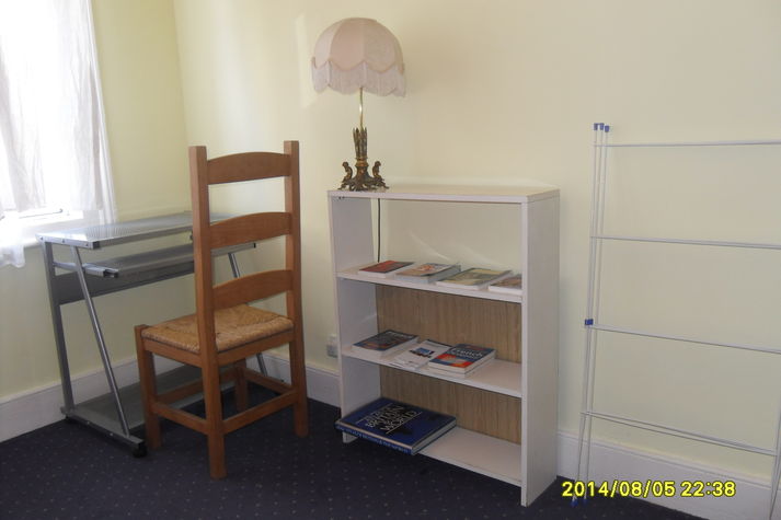 Compter desk for study or holiday research
