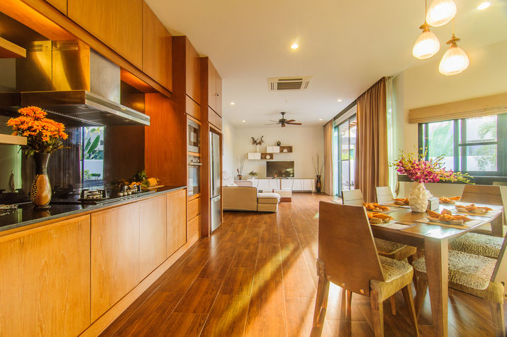 Sunshine colors of dining and kitchen