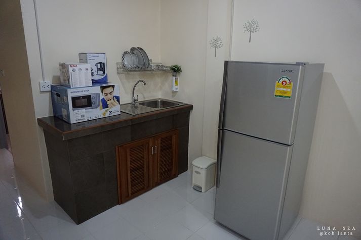 All new microwave, fridge, kettle and complementary coffee.