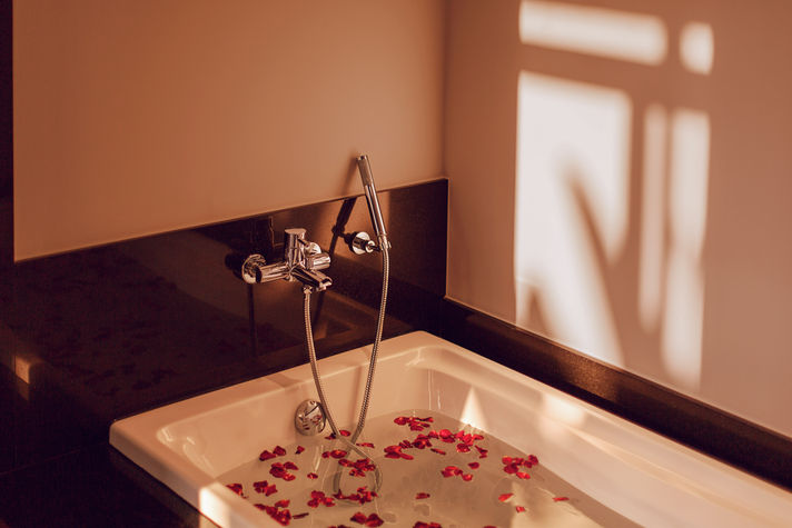Bath Tub