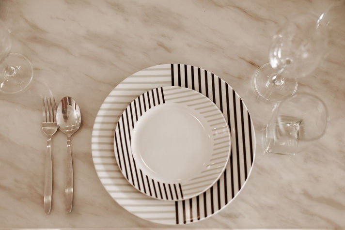 Dining set
Полностью укомплектованные виллы и апартаменты на Пхукете готовы встретить гостей в любое время
