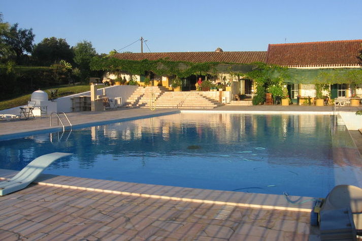 PoolOfHouse