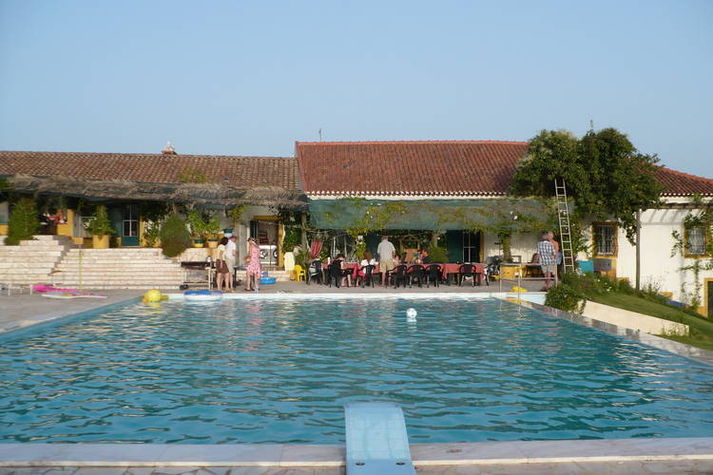 PoolOfHouse