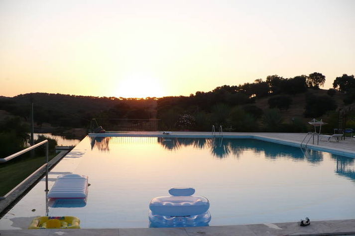 PoolOfHouse