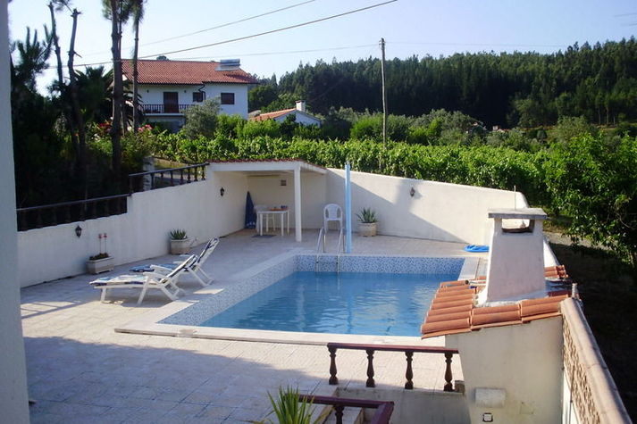 PoolOfHouse