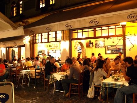 Tavernas under apartment