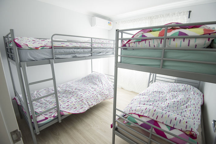 GF Room 2: 2 x single bunk beds