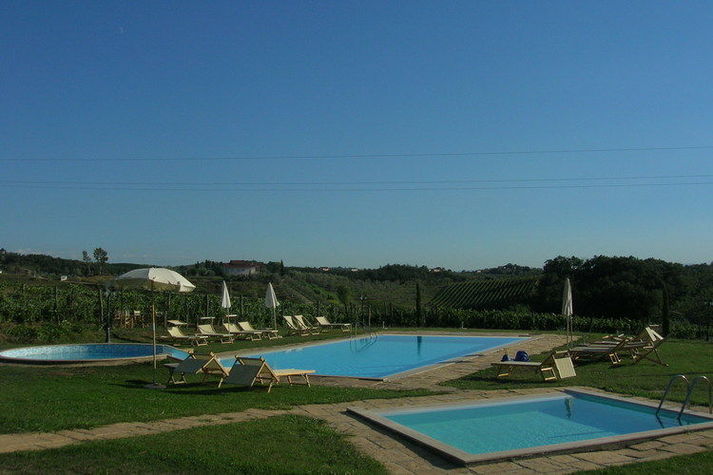 PoolOfHouse