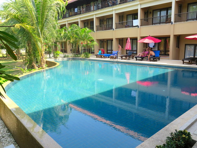 swimming pool