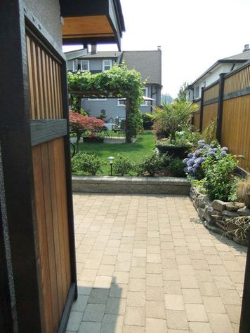Backgate entrance