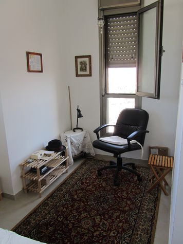 Reading\Work area in Your Room