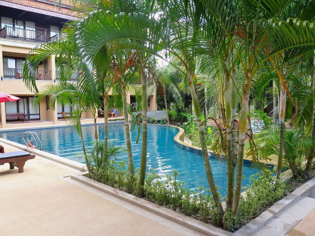 swimming pool