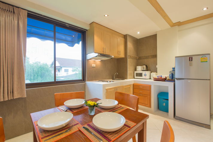 1 Bedroom Apt City View for 8