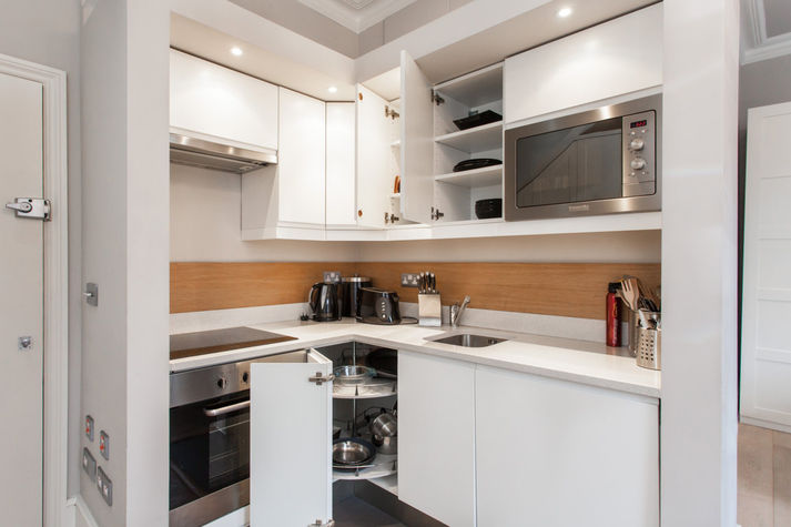 Fully Equip Kitchen