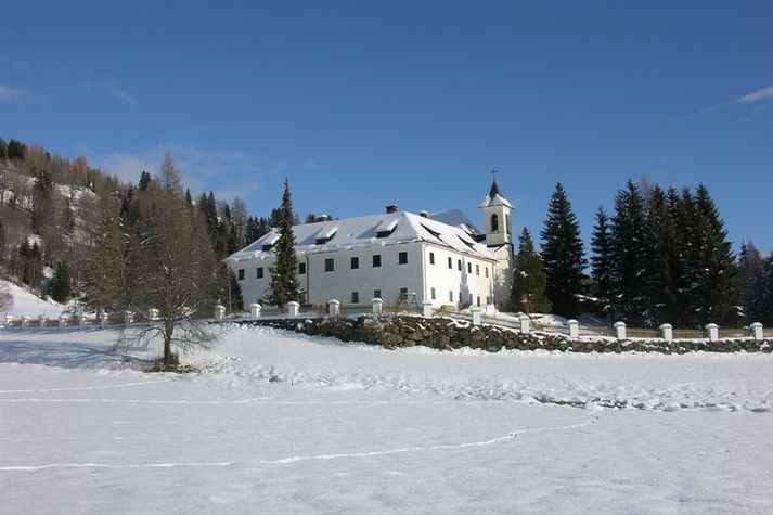 ExteriorWinter