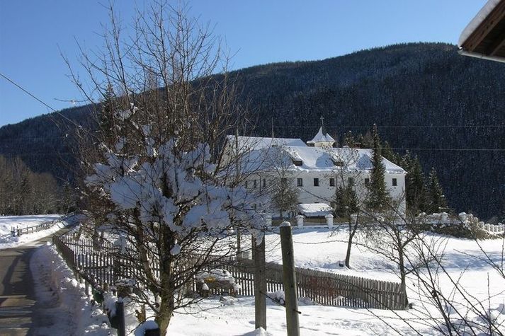 ExteriorWinter