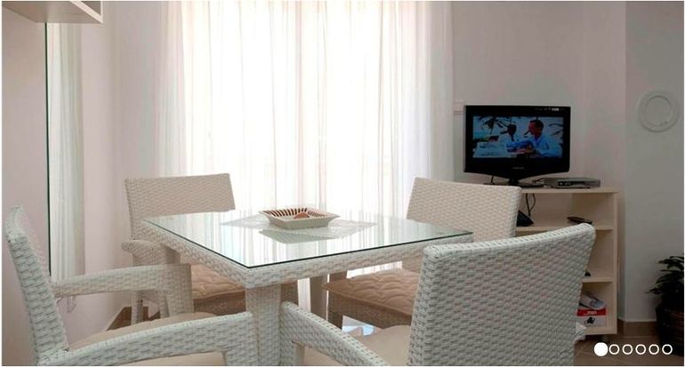 09_Dining table and view