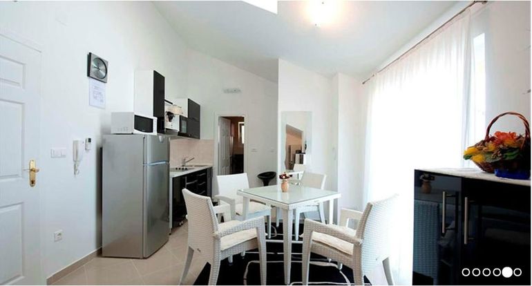 07_Kitchen in apartment