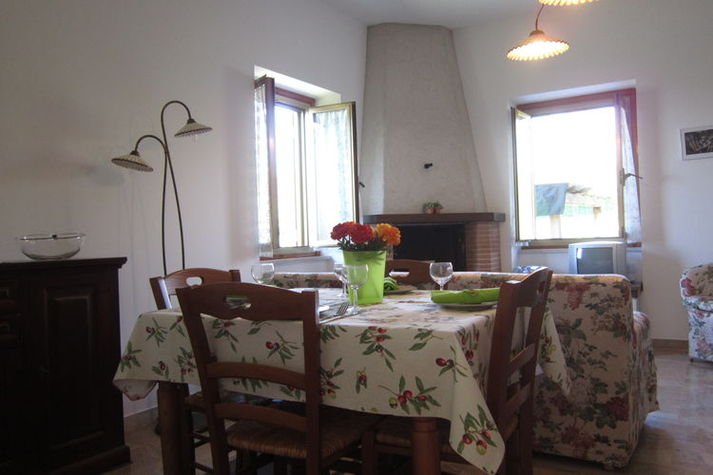 DiningRoom