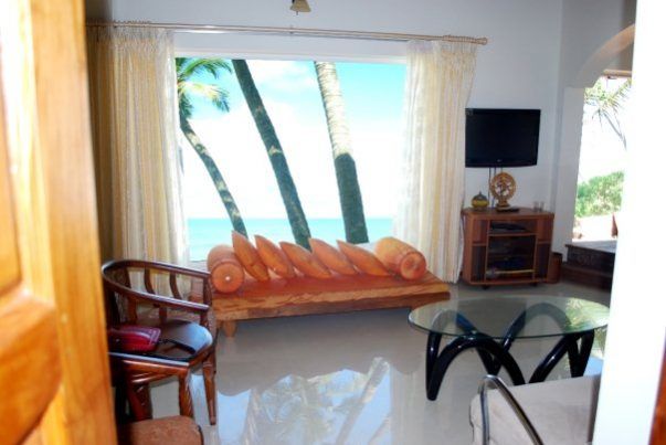 A view of the sea from the living room
