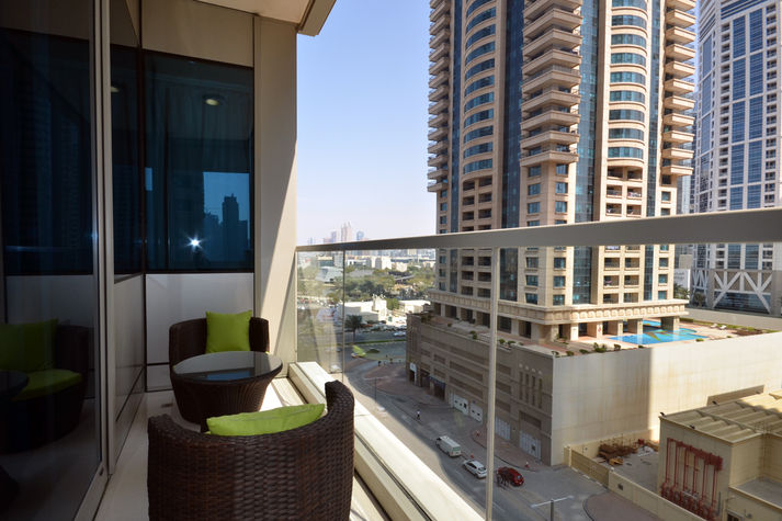 BALCONY 