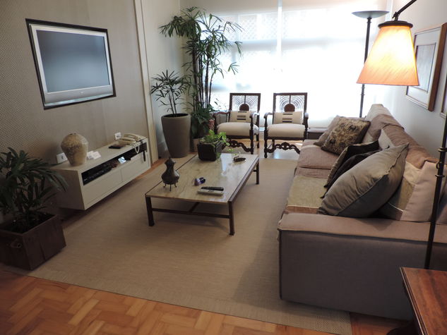 Living Room with cable TV
