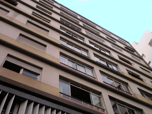 Prédio. Façade.