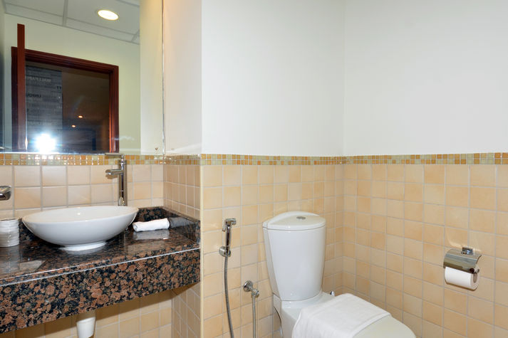 BATHROOM 3