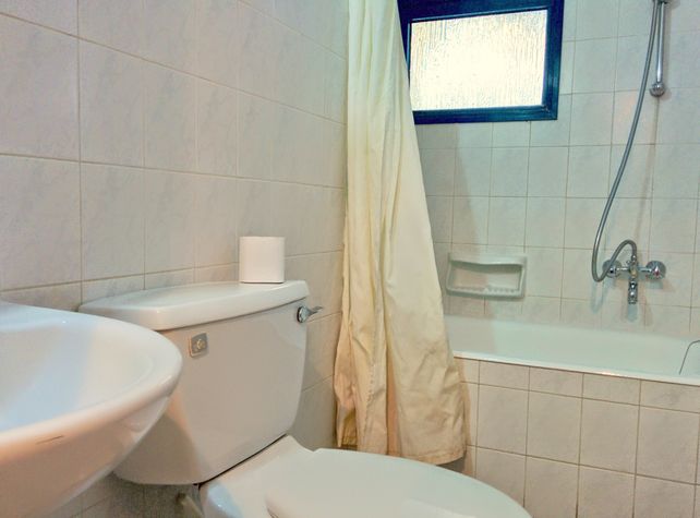Shower/Tub