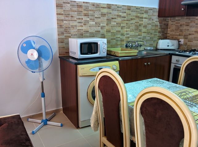 Fans, microwave, kettle, washing machine, clothing rack