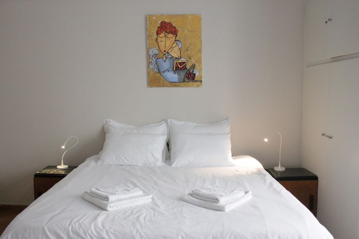 Super comfy double bed (can be set up as 2 singles)