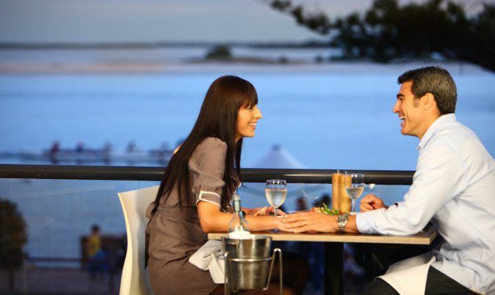 Bulcock Beach dining