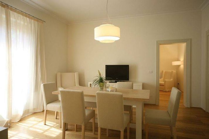 DiningRoom