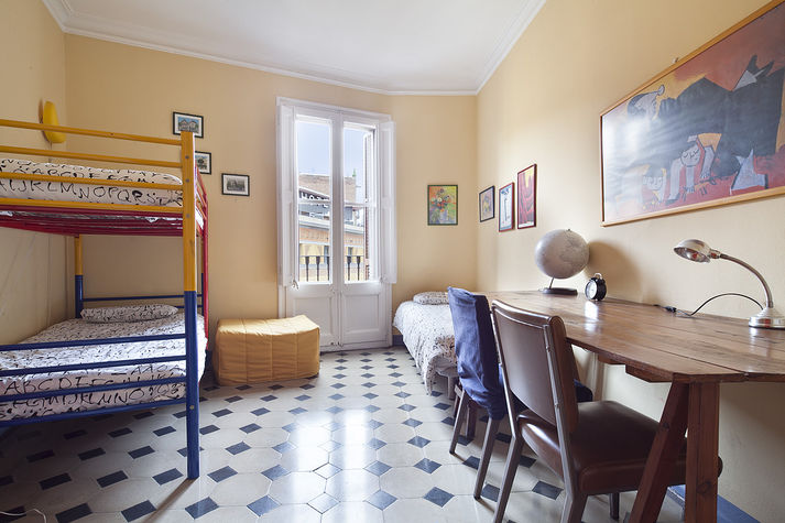 Bedroom 3: Kids bedroom with 3 single beds.