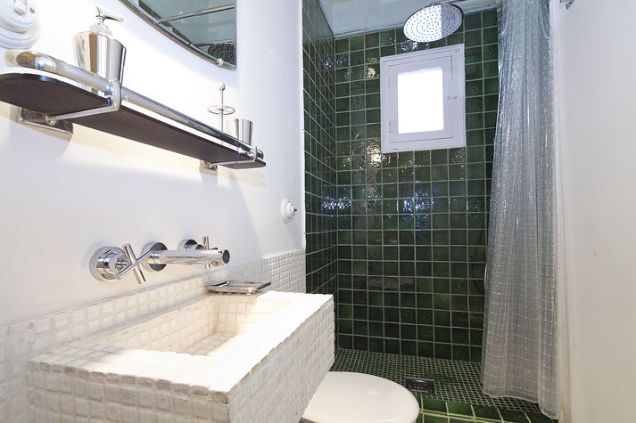 2nd Bathroom with shower