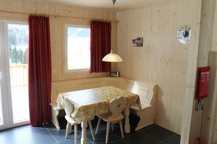 DiningRoom