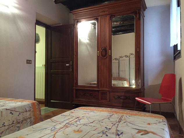 Seconda camera da letto vista armadio