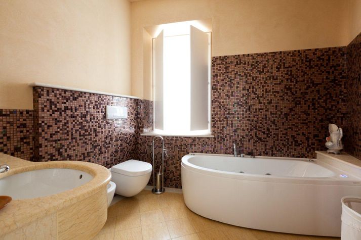 Jacuzzi tub bathroom