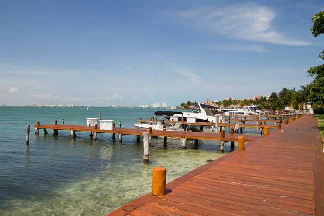 This is the jetty in front of the house. 