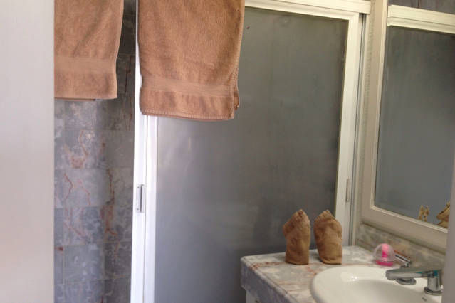 Room's private bathroom. 