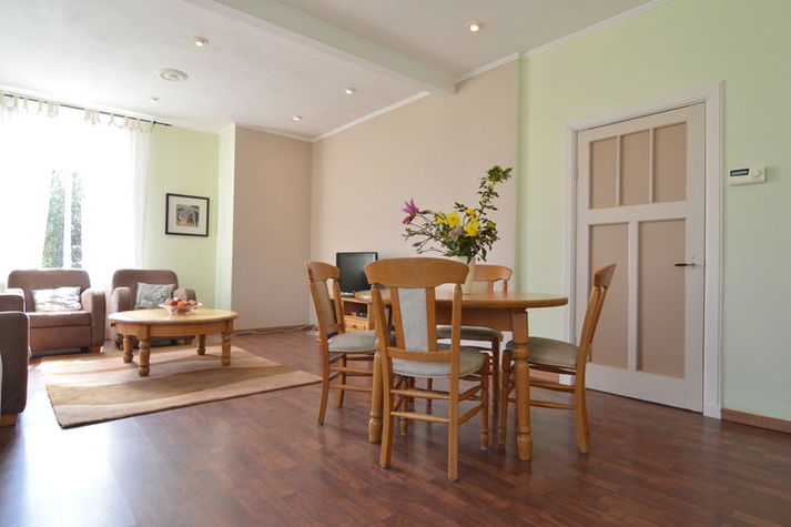 DiningRoom