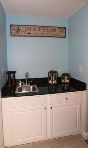 Great Room - Wet Bar