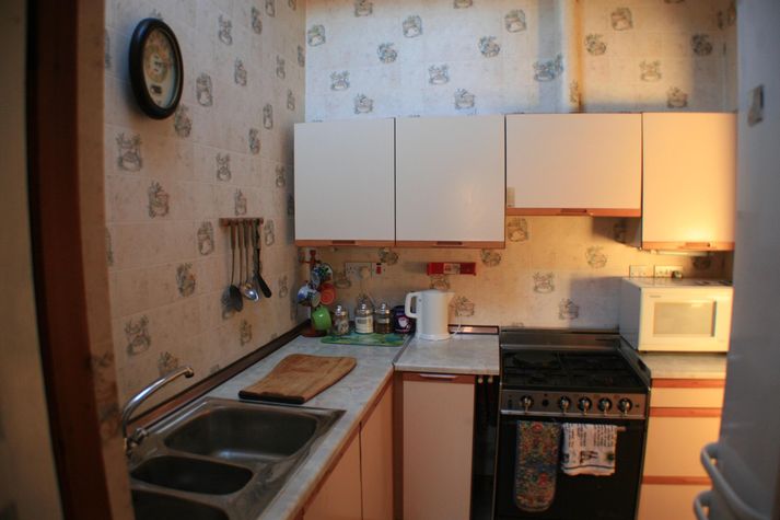 The Shepherds Cottage - Ruddyglow Park - Kitchen