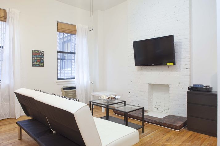 TV with 300 Cable Channels