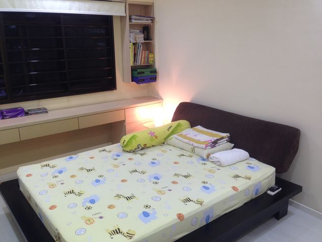 Queensize bed for two, windy and clean surrounding (with table light and reading light)
