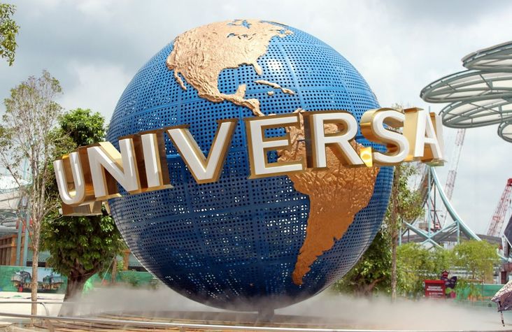 Universal Studios - this is probably the main reason people visiting Sentosa and stay with my family