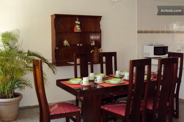Comedor para 6 personas.