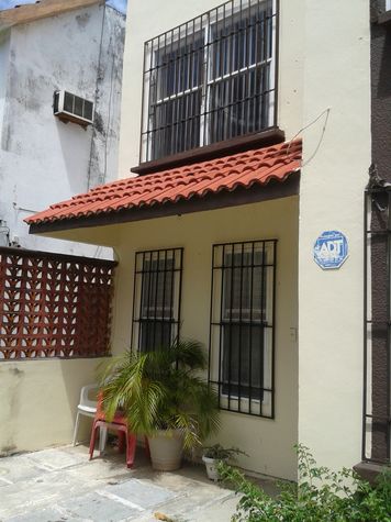 Frente de la casa.