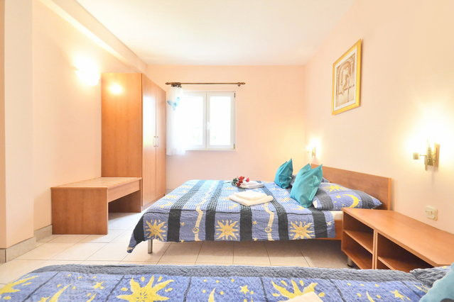 Large Bedroom