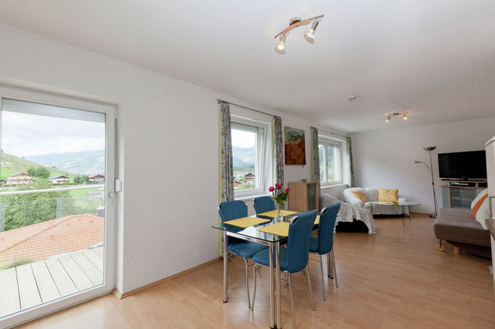 DiningRoom